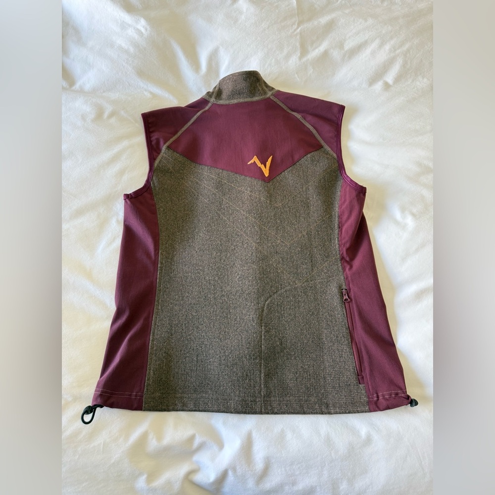 Voormi | Women’s S | Maroon Bison Convex Vest Wool Full Zip Hiking Outdoor | NWT - Picture 9 of 9